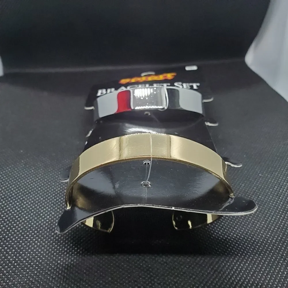 NWT Spirit Set of Silver Tone & Gold Tone Cuff Bracelets